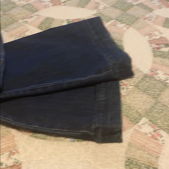 J Brand bell bottoms size 28 dark rinse - Picture 3 of 3